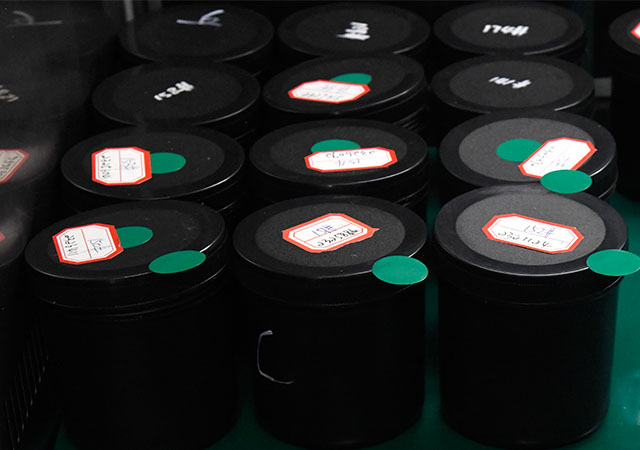 Image Intensifier Tubes FOM 1800 White Phosphor with Automatic Shutter Shipped To Switzerland