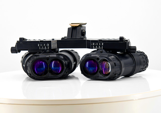 How to use low-light night vision device